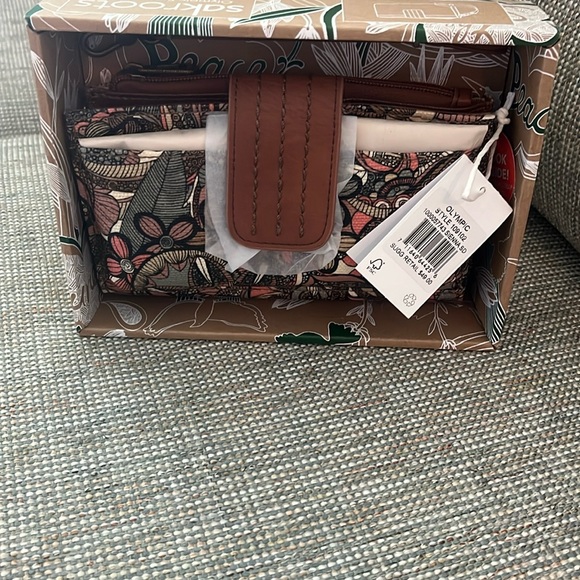 brand new sackroots - Picture 1 of 2